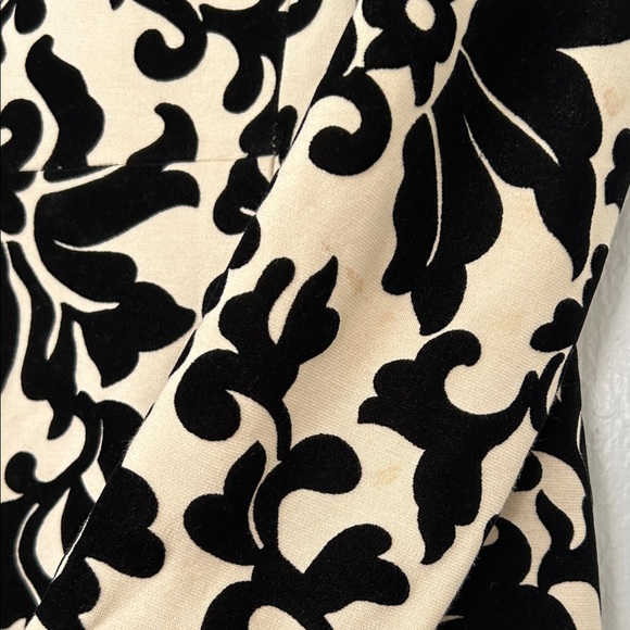 Black and Cream Patterned CeCe Mini Dress - Picture 4 of 8